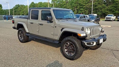 2023 Jeep Gladiator Overland