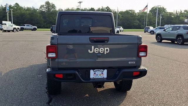 2023 Jeep Gladiator Overland