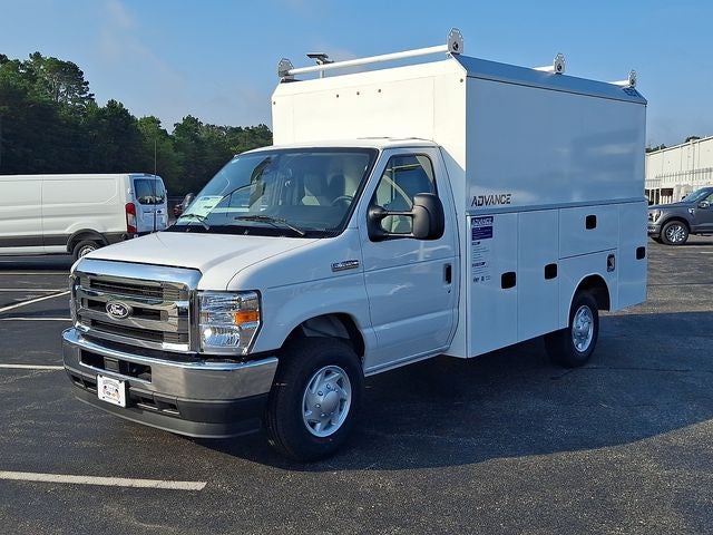 2027 Ford E-350SD Base Enclosed Utility Body Work Truck Cutaway