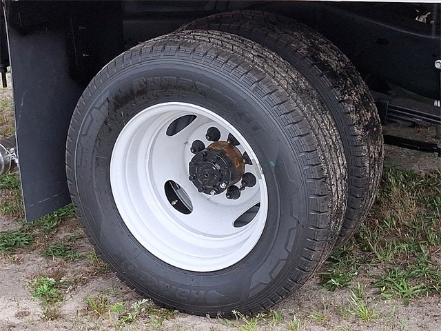 2026 Ford E-350SD Base Cutaway Box Van