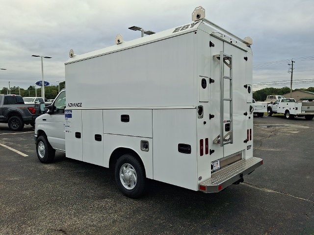 2026 Ford E-350SD Base Cutaway