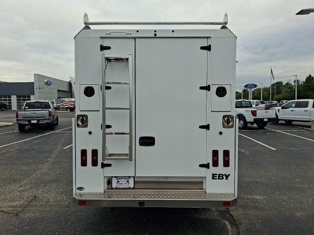 2026 Ford E-350SD Base Cutaway