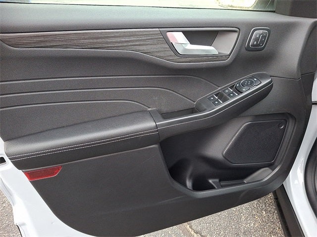 2026 Ford Escape Platinum