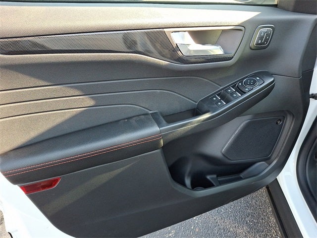 2025 Ford Escape Hybrid ST-Line Select