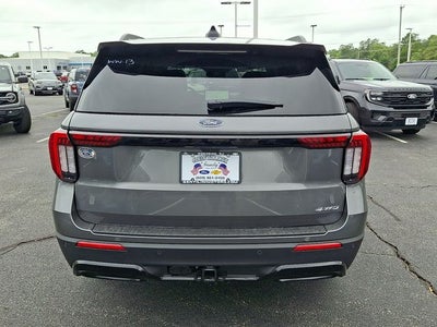 2026 Ford Explorer ST-Line