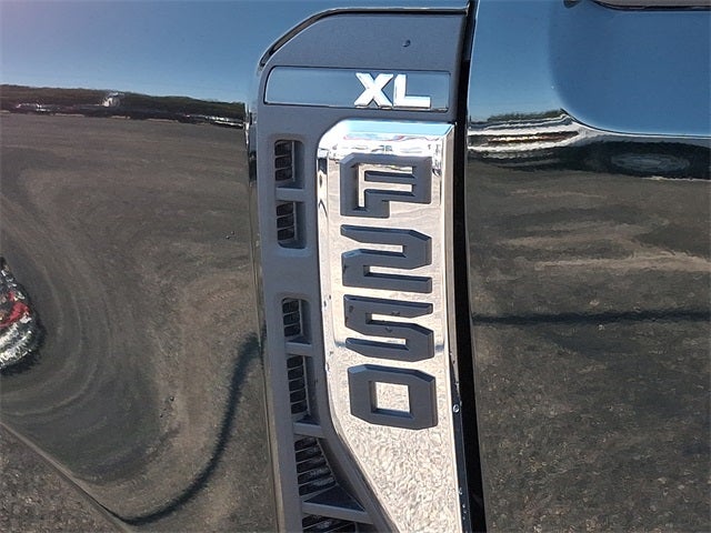 2025 Ford F-250SD XL