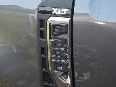 2027 Ford F-250SD XLT