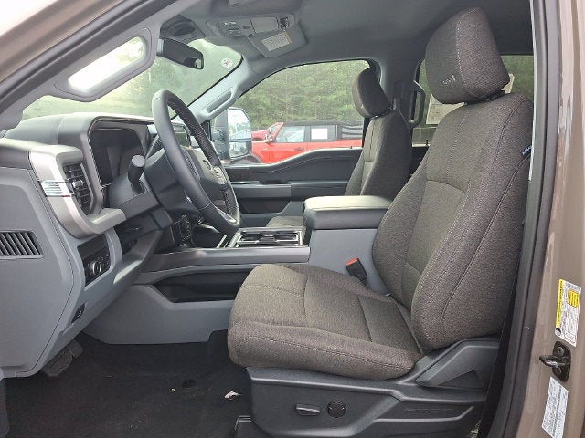 2027 Ford F-350SD XLT