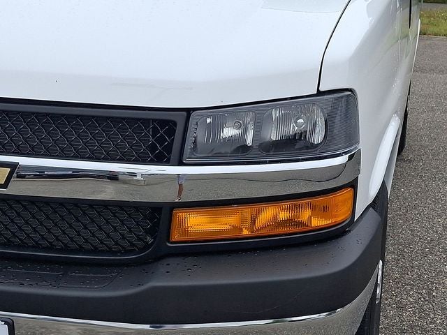 2023 Chevrolet Express 2500 Work Van Cargo
