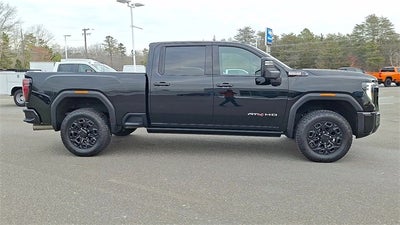 2025 GMC Sierra 2500HD AT4