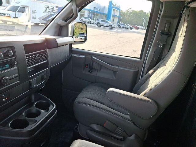 2025 GMC Savana 2500 Work Van