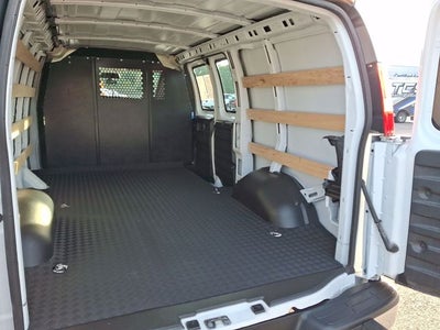 2025 GMC Savana 2500 Work Van