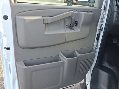 2025 GMC Savana 2500 Work Van