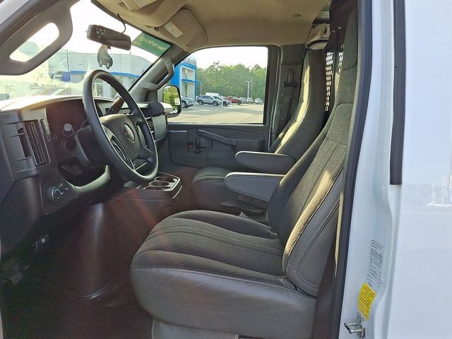 2025 GMC Savana 2500 Work Van