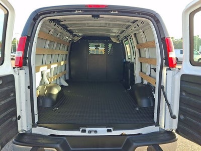2025 GMC Savana 2500 Work Van