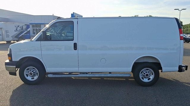 2025 GMC Savana 2500 Work Van
