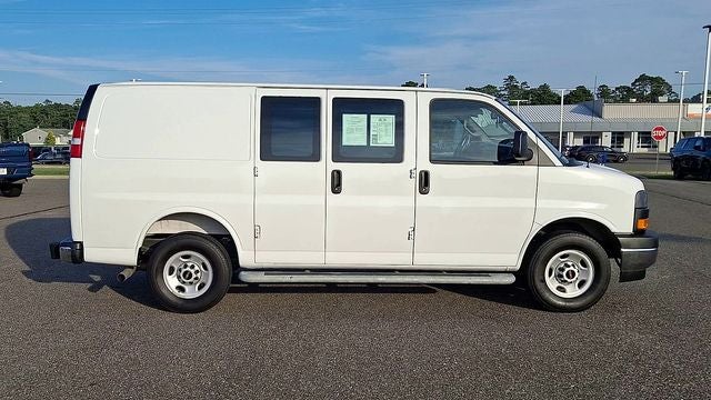 2025 GMC Savana 2500 Work Van