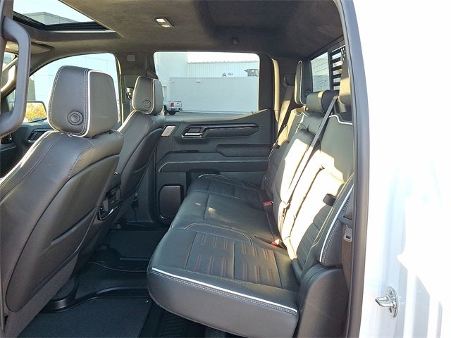 2025 GMC Sierra 1500 AT4X