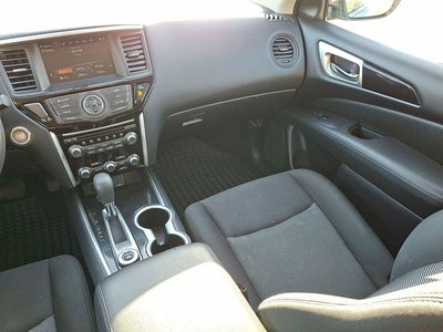 2019 Nissan Pathfinder S