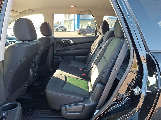 2019 Nissan Pathfinder S