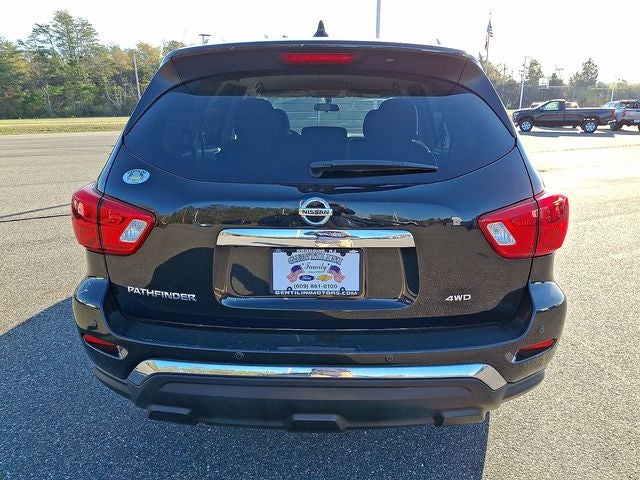 2019 Nissan Pathfinder S