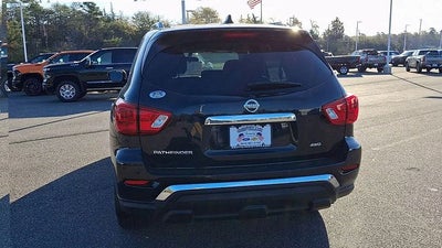 2019 Nissan Pathfinder S