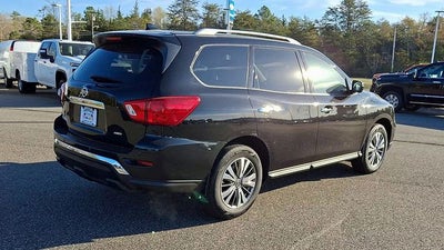 2019 Nissan Pathfinder S
