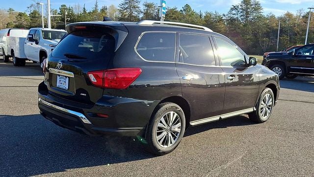 2019 Nissan Pathfinder S