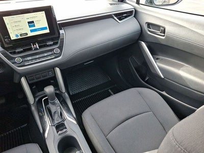 2024 Toyota Corolla Cross LE