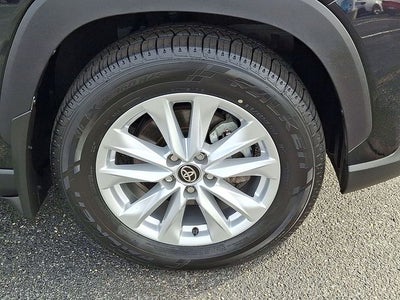 2024 Toyota Corolla Cross LE