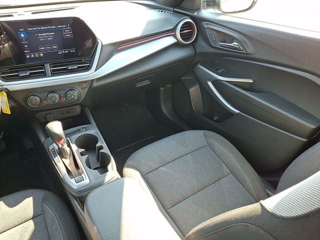 2024 Chevrolet Trax RS - Photo 11