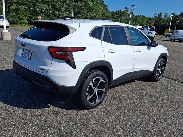 2024 Chevrolet Trax RS - Photo 31