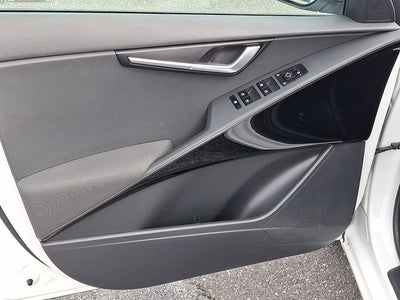 2023 Kia Niro EX